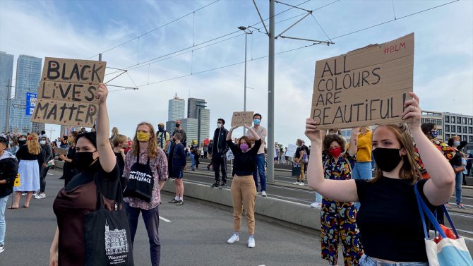 Hollanda'da George Floyd protestosu