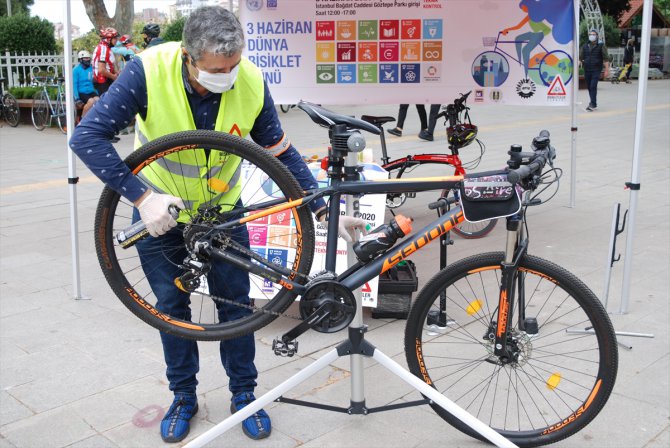 Kadıköy'de Dünya Bisiklet Günü etkinliği