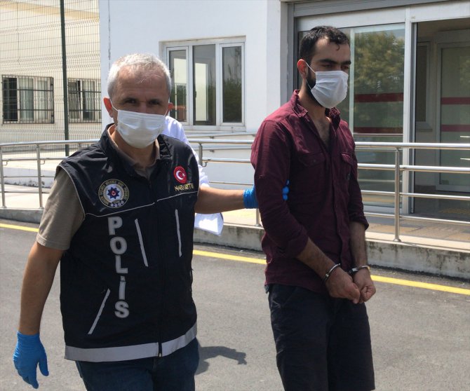 Adana'da uyuşturucu operasyonlarında yakalanan 4 zanlıdan biri tutuklandı