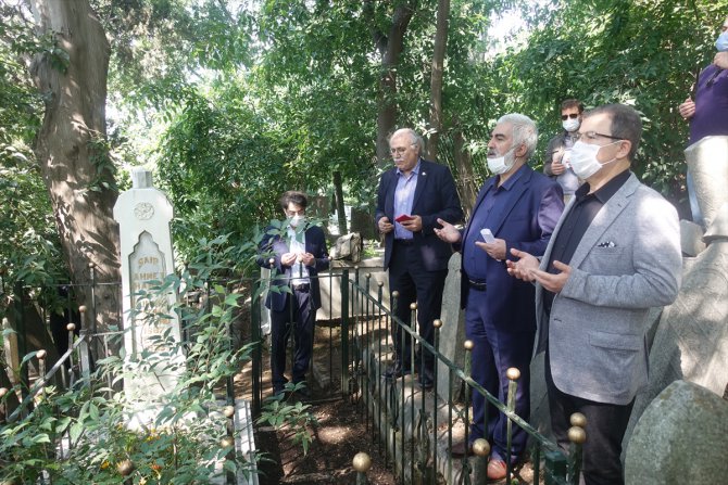 Ahmet Haşim mezarı başında anıldı