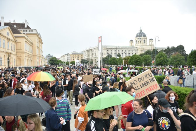 Avusturya'da ırkçılık karşıtı "George Floyd" protestosu