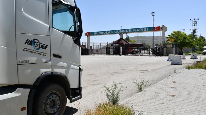 Bakan Pekcan'ın duyurusuyla yeniden açılan Gürbulak Sınır Kapısı'nda hareketlilik
