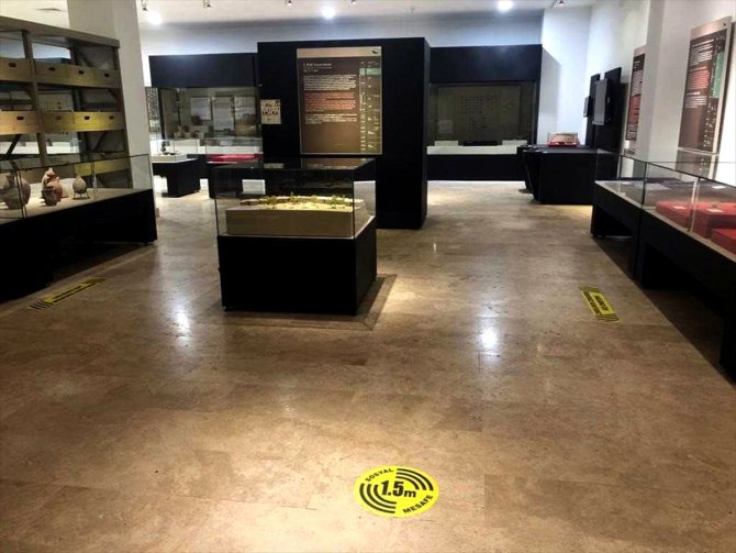Kırşehir'de Çağırkan Arkeoloji Müzesi ve kütüphaneler hizmete açıldı