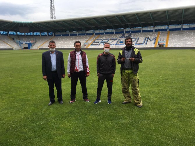 Mehmet Özdilek, Erzurumspor'un Süper Lig'e çıkacağına inanıyor
