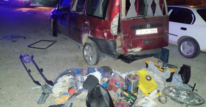 Samsun'da hafif ticari araç ile otomobil çarpıştı: 6 yaralı