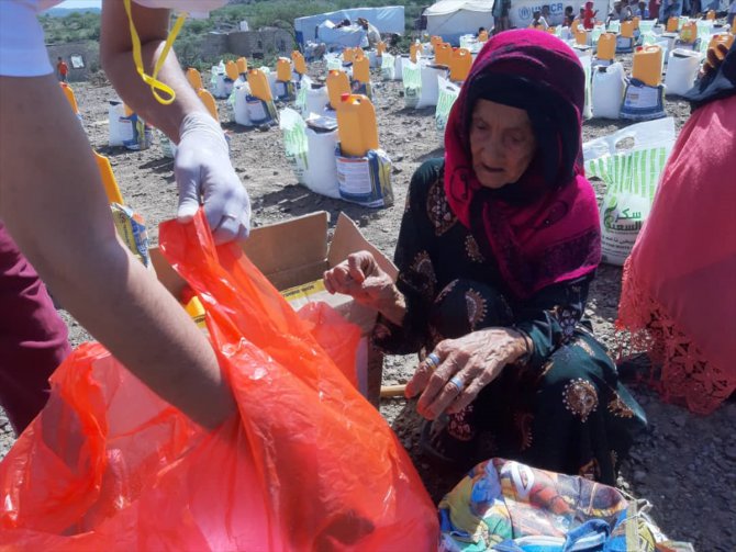 Türk Kızılaydan Yemen'de gıda yardımı