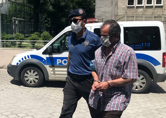 GÜNCELLEME - Samsun'da uyuşturucu operasyonunda gözaltına alınan 9 kişiden 2'si tutuklandı