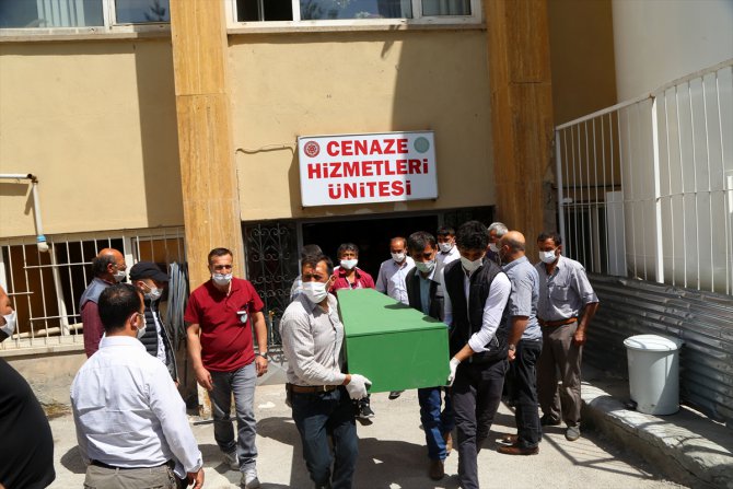 Sivas'ta KKKA şüphesiyle ölüm