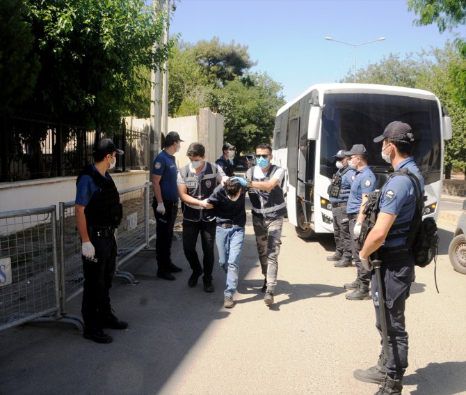 Cizre'de 2 kişinin öldüğü silahlı kavgaya ilişkin 5 zanlı tutuklandı
