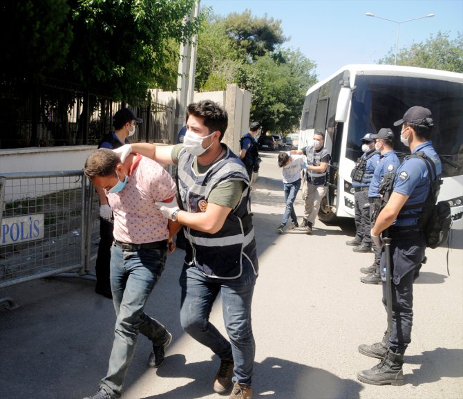 Cizre'de 2 kişinin öldüğü silahlı kavgaya ilişkin 5 zanlı tutuklandı