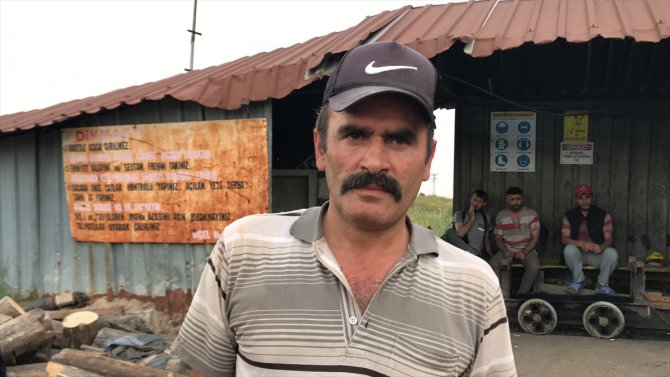 Edirne'de madende göçük altında kalan 2 işçiyi mesai arkadaşları kurtardı