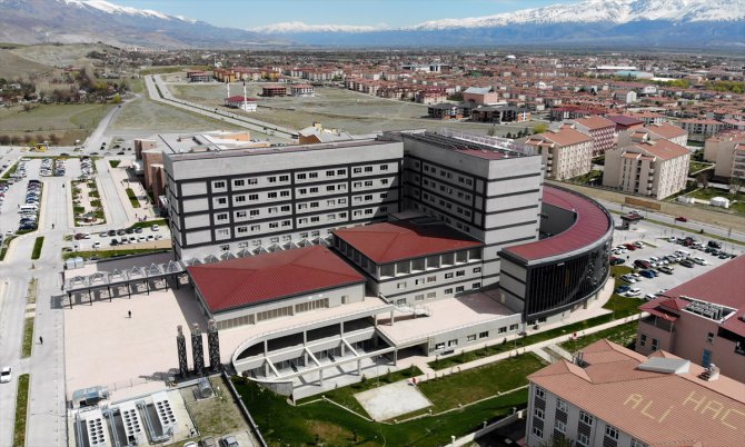 Erzincan'da Kovid-19 nedeniyle randevusuz hasta kabul edilmeyecek
