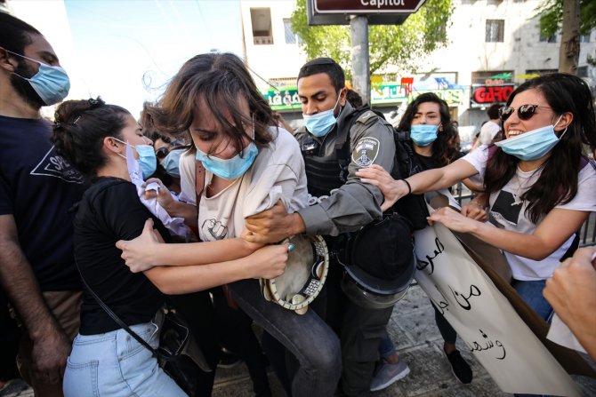İsrail polisi Kudüs’te 3 Filistinli kadını gözaltına aldı