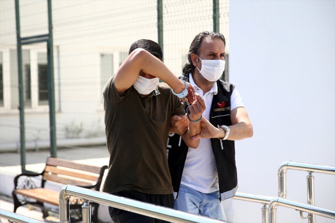 Adana'da 5 bin 360 uyuşturucu hap ele geçirildi
