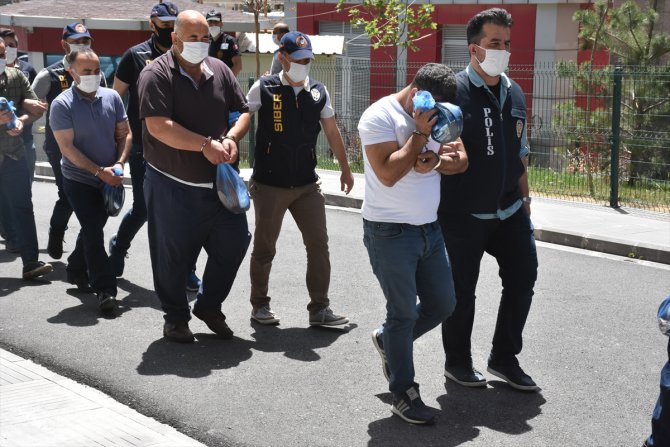 GÜNCELLEME - Gaziantep'teki yasa dışı bahis operasyonunda yakalanan 15 şüpheliden 3'ü tutuklandı