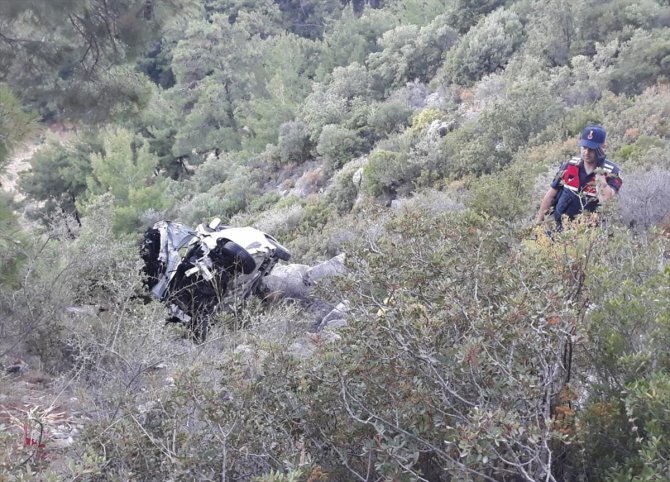 Muğla'da uçuruma yuvarlanan otomobilin sürücüsü öldü