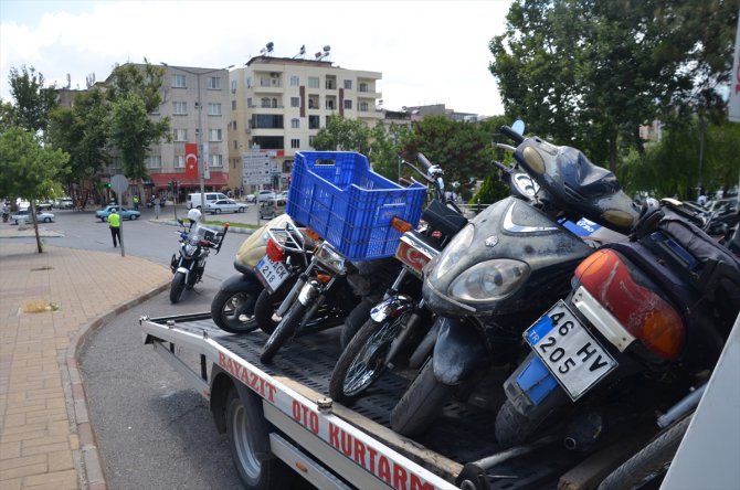 Kahramanmaraş'ta 7 kişilik tehlikeli motosiklet yolculuğu