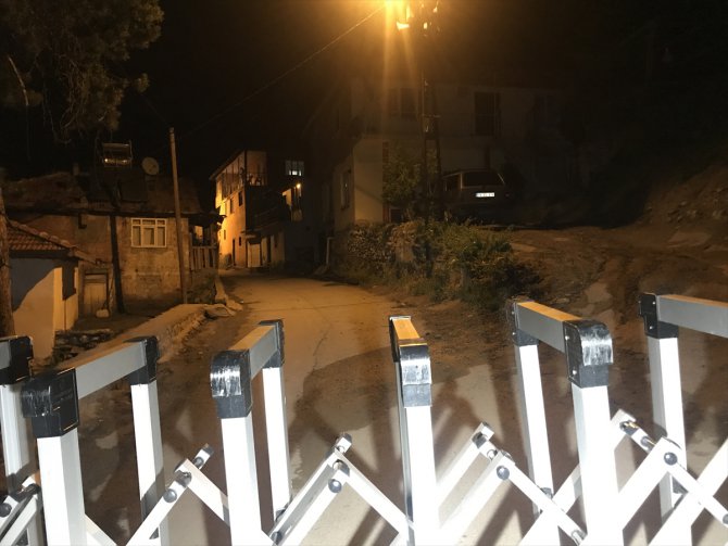 Karabük'te bir sokak, koronavirüs tedbirleri kapsamında karantinaya alındı