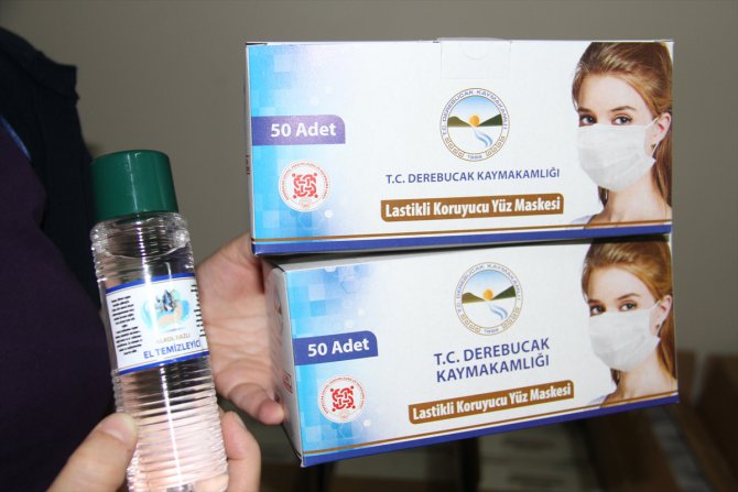 Kovid-19 vakasına rastlanmayan Konya'nın Derebucak ilçesinde 30 bin maske dağıtıldı