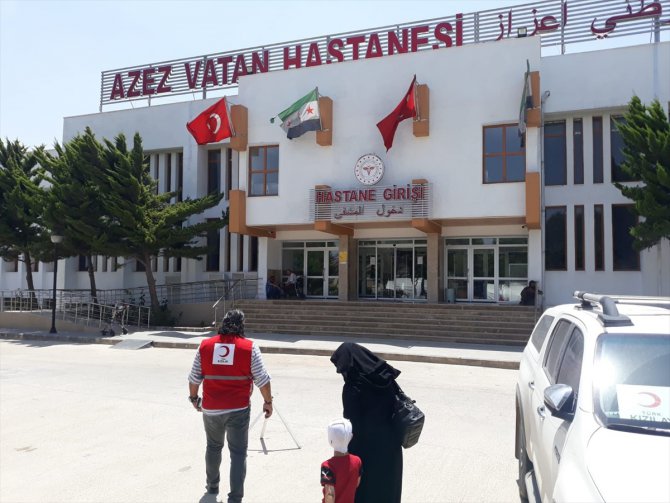 Savaş mağduru küçük Halid tedavi için Türkiye'de
