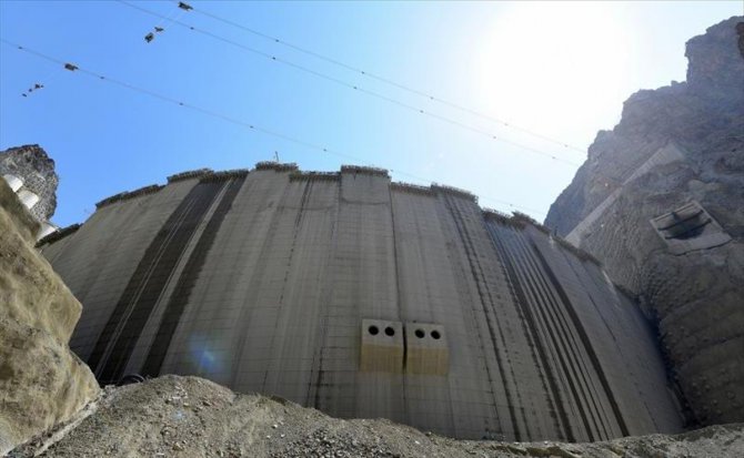Yusufeli Barajı gövde yüksekliğinde 211 metreye ulaşıldı