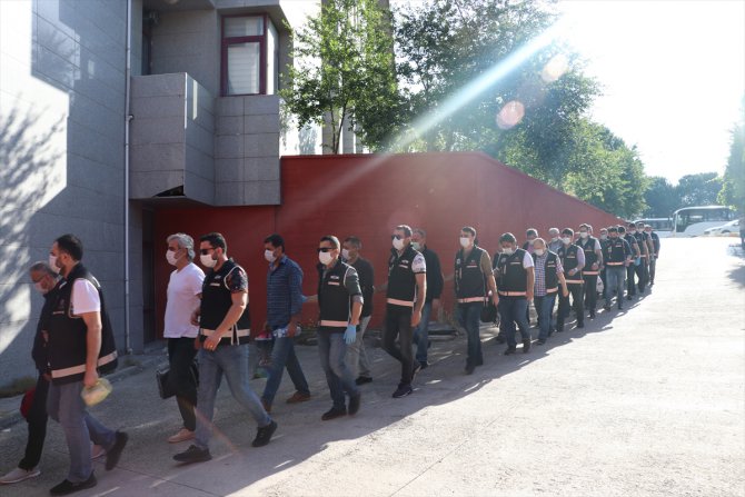 GÜNCELLEME - Balıkesir merkezli FETÖ operasyonunda adliyeye sevk edilen 27 eski polis salıverildi