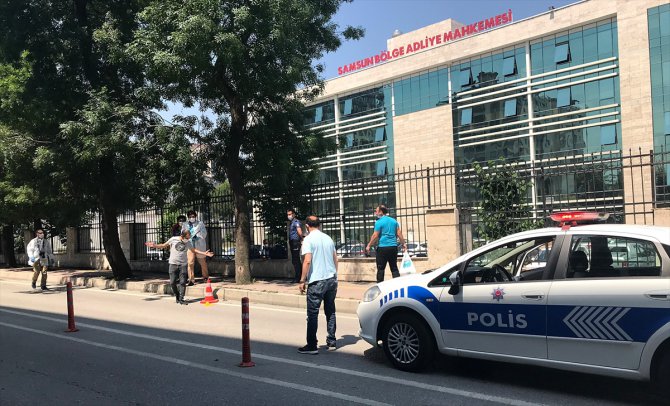 Samsun'da bir kişi adliye binasına pompalı tüfekle ateş edip kaçtı