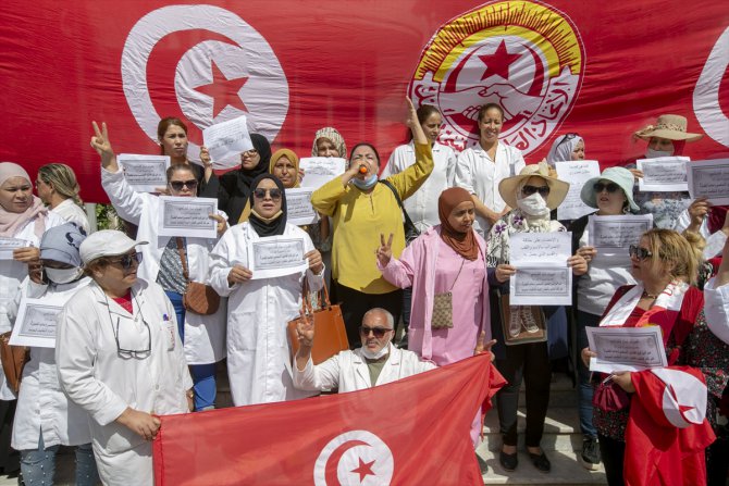 Tunus'ta sağlık çalışanlarından genel grev