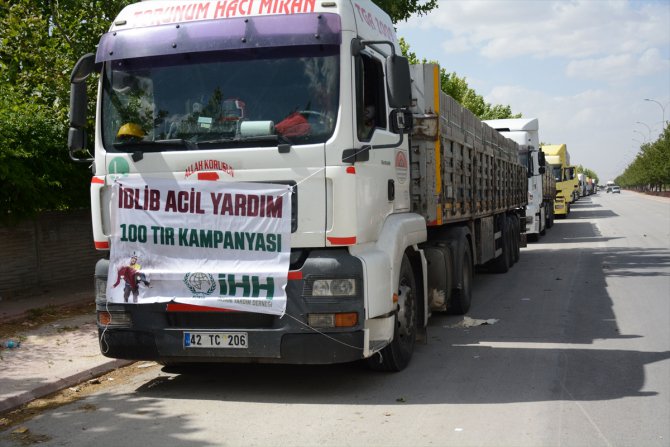 Konya'dan 25 tır inşaat malzemesi İdlib'teki savaş mağdurları için yola çıktı