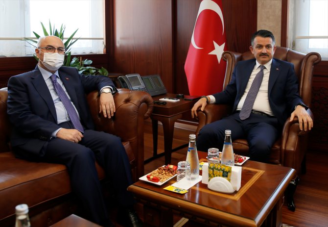 Tarım ve Orman Bakanı Pakdemirli'den, İzmir Valisi Köşger'e ziyaret
