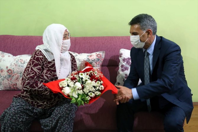 Tunceli Valisi Özkan, ilk ziyaretini şehit ailesine yaptı