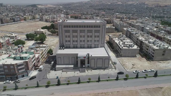 Şanlıurfa'da belediye binası hastaneye dönüştürülüyor