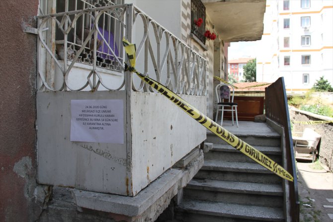 Kayseri'de 3 katlı apartman karantinaya alındı