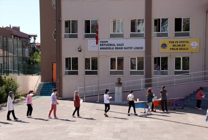 İzmir, Uşak, Manisa'da YKS heyecanı