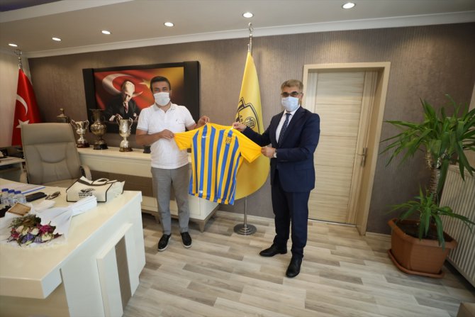 Karabük Valisi Fuat Gürel'den MKE Ankaragücü'ne ziyaret