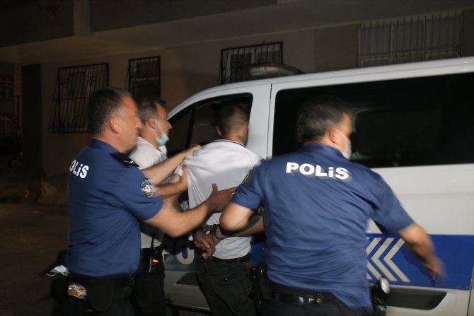 GÜNCELLEME- Adana'da "çay bayat" kavgası: 1 yaralı
