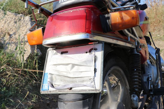 Manisa'da plakasını cerrahi maskeyle kapatan motosiklet sürücüsü cezadan kaçamadı
