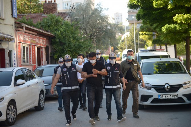 Eskişehir'de tefecilik operasyonu: 5 gözaltı