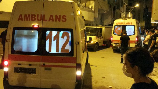 Bursa'da anne ve 2 çocuğu evlerinde ölü bulundu
