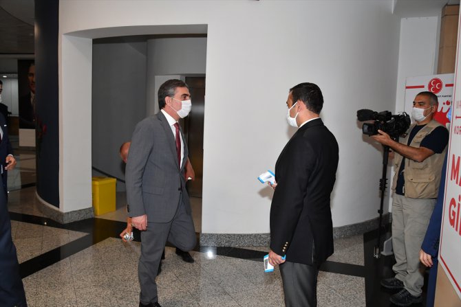 MHP Genel Başkanı Bahçeli, il başkanlarıyla bir araya geldi