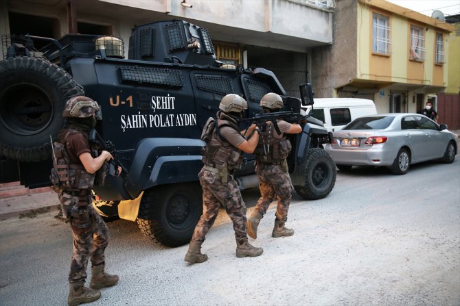 GÜNCELLEME - Adana merkezli 4 ilde şafak vakti uyuşturucu operasyonu: 16 gözaltı