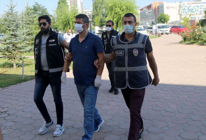 Sivas'ta "renkli reçete" operasyonunda 7 şüpheli yakalandı
