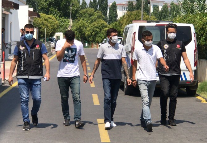 Adana'da uyuşturucu operasyonlarında yakalanan 4 zanlı tutuklandı
