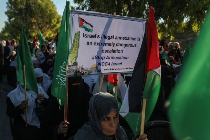 Gazzeli kadınlar, İsrail'in "ilhak" planını protesto etti