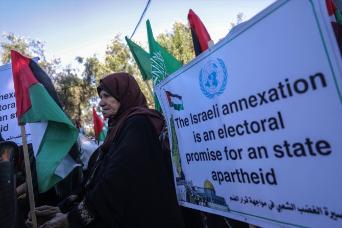 Gazzeli kadınlar, İsrail'in "ilhak" planını protesto etti