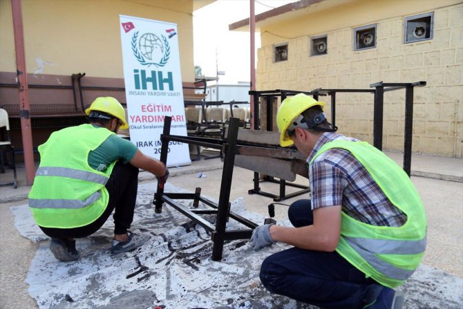 İHH Musul'daki 3 okulu onararak eğitime hazırlıyor
