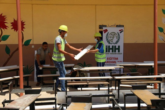 İHH Musul'daki 3 okulu onararak eğitime hazırlıyor