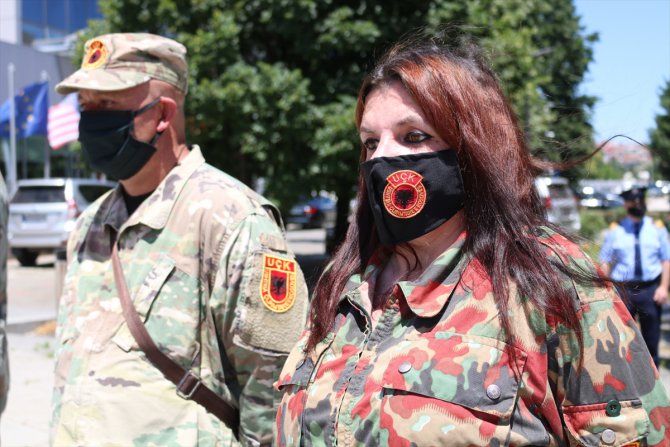 Kosova'daki Savaş Gazileri Derneğinden Kosova Özel Mahkemesi protestosu