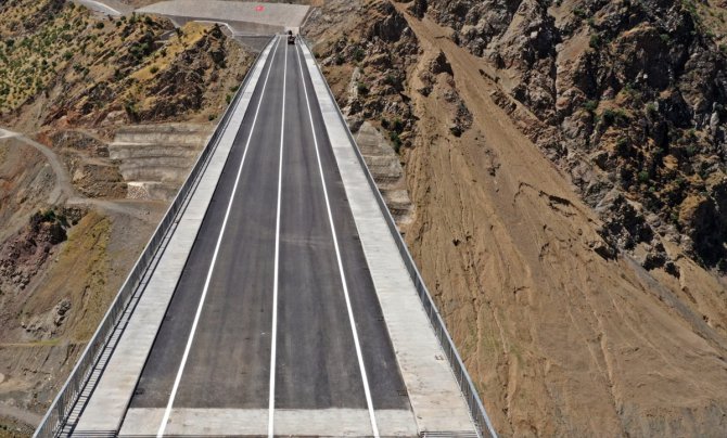 Türkiye'nin en yüksek köprüsü 11 Temmuz'da açılacak