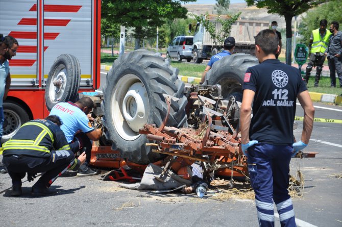 Nevşehir'de tırla çarpışan traktörün sürücüsü öldü